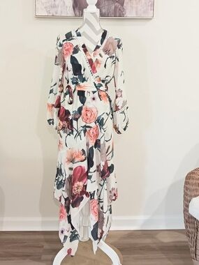 Sheike Dresses/Sheike Ruby Rose Maxi Dress/Surplice neckline